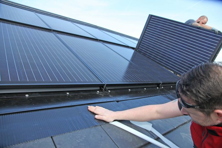 Mer än hälften av svenskarna har solcellsanläggning om 10 år